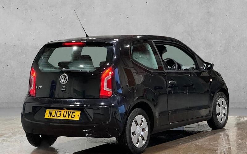 Used VW up! 60 HP (44 kW) 2016 Hatchback