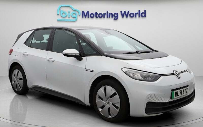 White Used 2021 VW ID.3 Pro Performance Hatchback | £10,200 (Good price) - Image 1/4