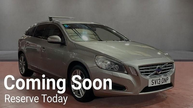 Used Volvo V60 SE Lux 115 HP (84 kW) 2013 Gold Estate