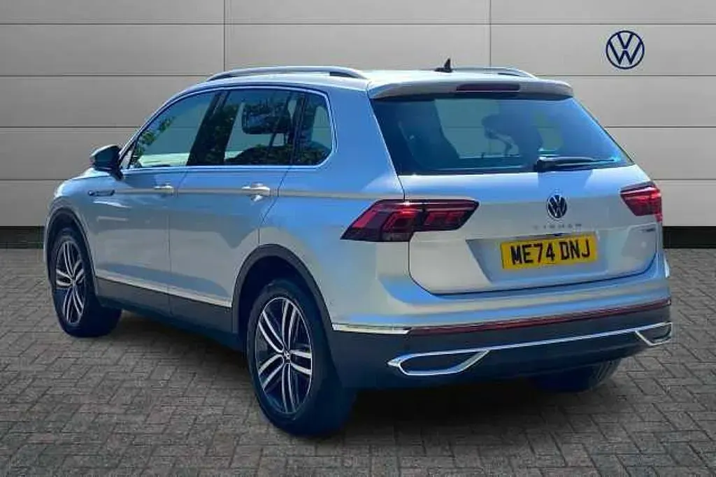 Used VW Tiguan Elegance 190 HP (139 kW) 2022 Silver SUV