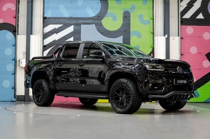 Black New 2024 VW Amarok Style Pickup | £49,995 (Expensive) - Image 1/4