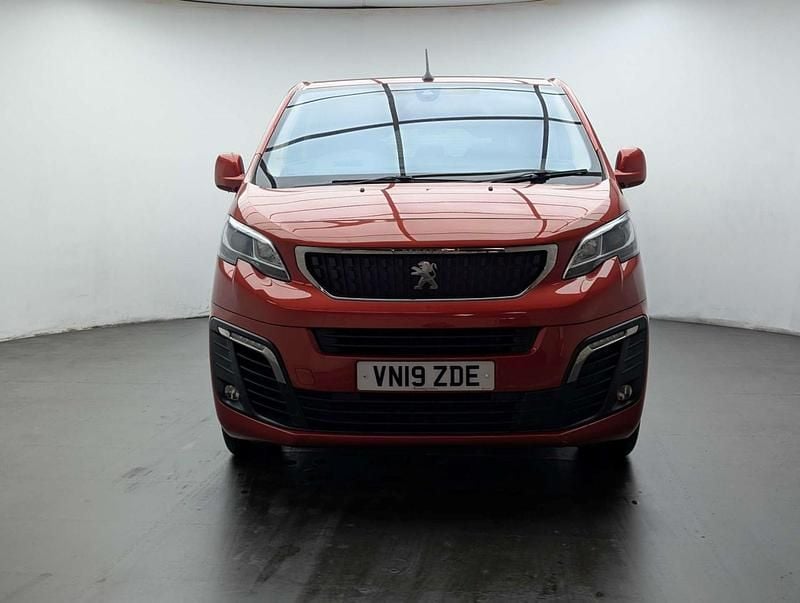 Used Peugeot Traveller Allure 2019 Red MPV