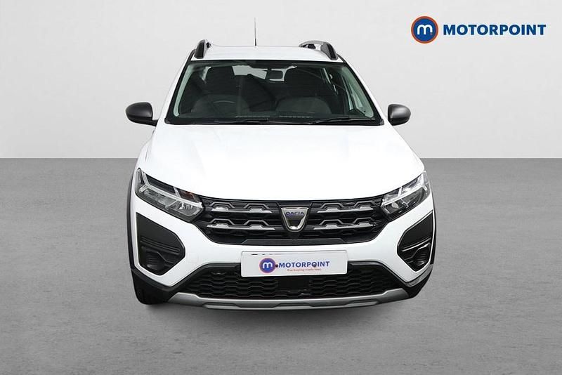 Used Dacia Sandero Essentiel 91 HP (66 kW) 2022 White Hatchback