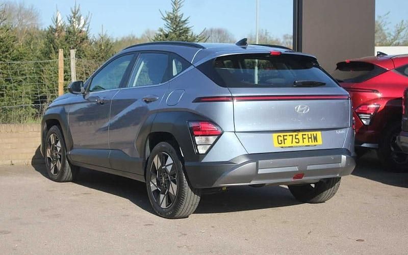 Used Hyundai Kona Advanced 129 HP (94 kW) 2025 Blue SUV