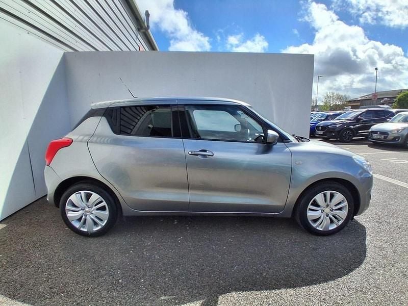 Używany Suzuki Swift SZ-T 109 KM (80 kW) 2017 Srebrny Hatchback