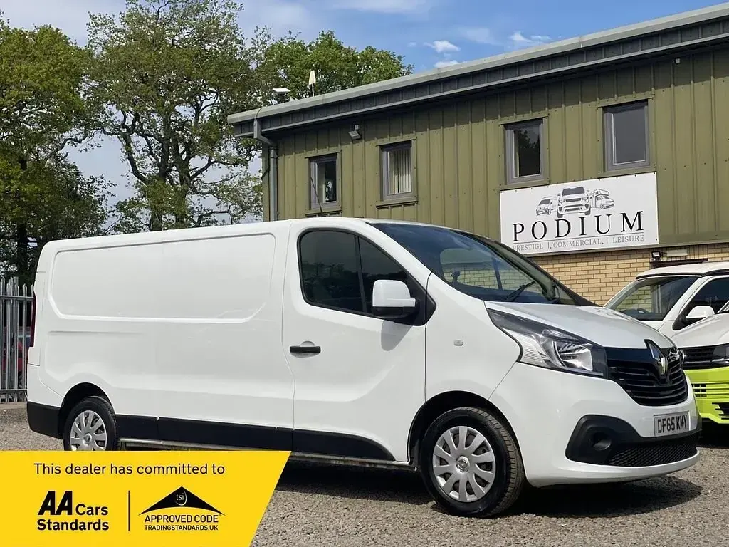 Begagnad Renault Trafic 2015 Vit Minibuss