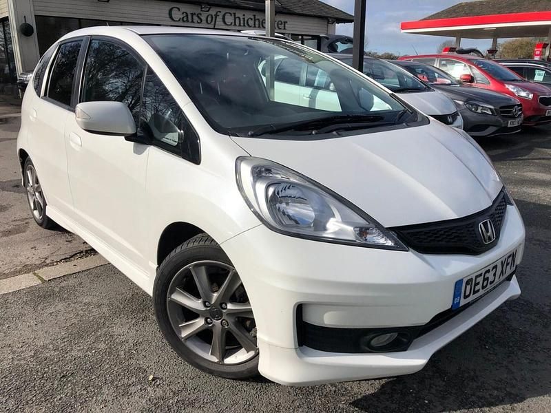 Used Honda Jazz SI 2014 White Hatchback