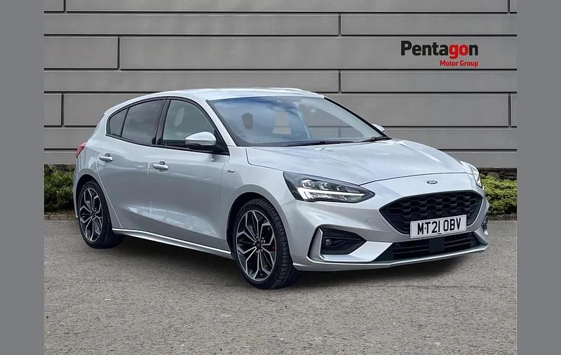 Used Ford Focus ST-Line X 123 HP (90 kW) 2021 Silver Hatchback
