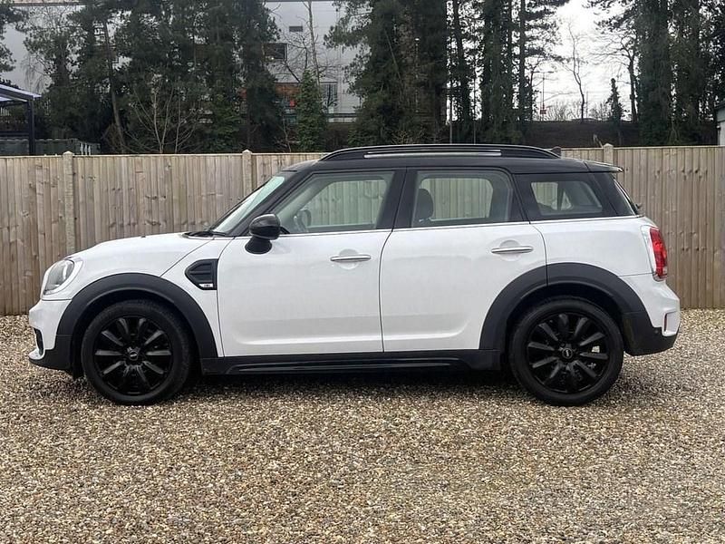 Used Mini Cooper D Classic 150 HP (110 kW) 2019 White Hatchback