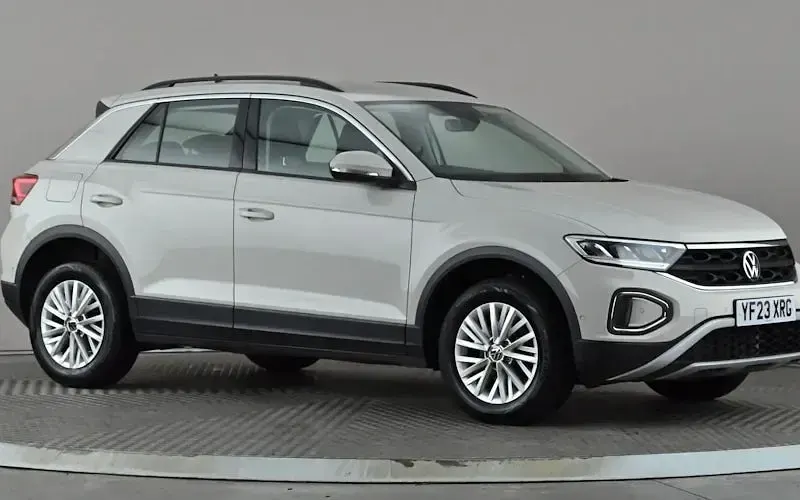 Used VW T-Roc Life 110 HP (80 kW) 2023 SUV