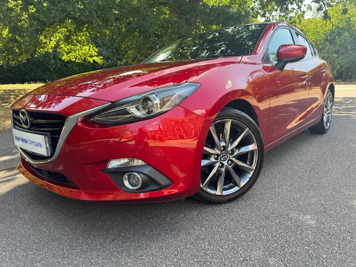 Used Mazda 3 Inclusive 165 HP (121 kW) 2015 Red Hatchback