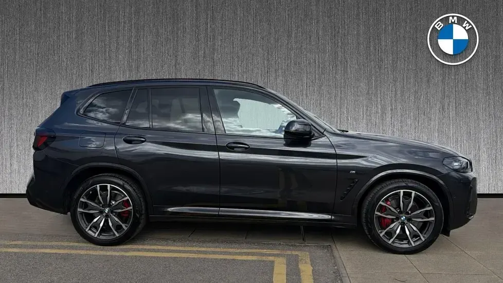 Usado BMW X3 M Sport 181 HP (133 kW) 2024 Cinzento SUV