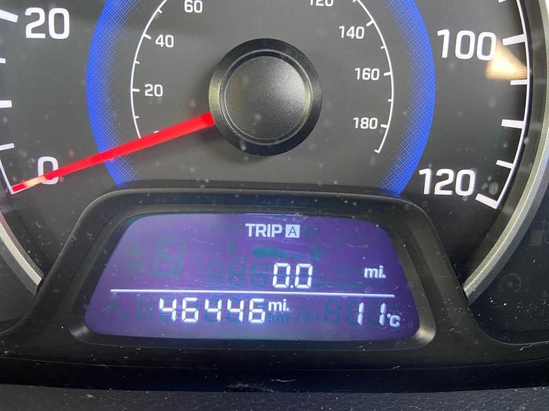 Used Hyundai i10 SE 2018 White Hatchback