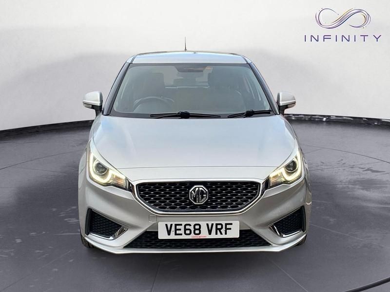 Used MG MG3 Exclusive 106 HP (77 kW) 2018 Silver Hatchback
