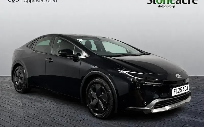 Used Toyota Prius Design 223 HP (164 kW) 2026 Hatchback