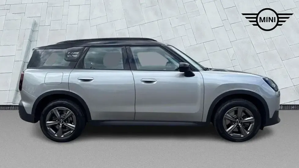 Used Mini Countryman Classic 168 HP (123 kW) 2024 Silver SUV