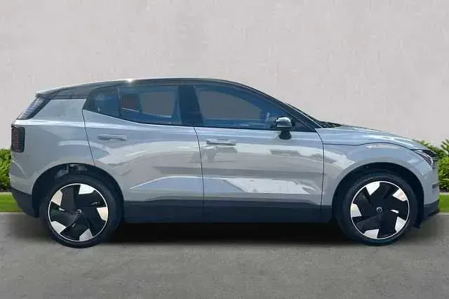 Usado Volvo EX30 Performance 314 kW (428 HP) 2025 Cinzento SUV