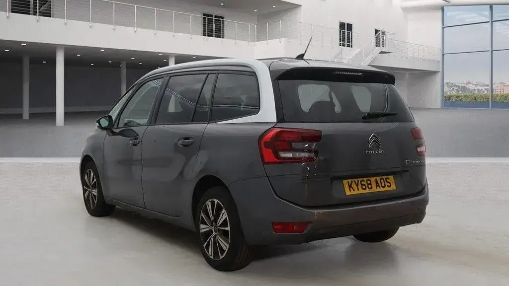 Usado Citroën Grand C4 Picasso Feel 2019 Gris Monovolumen