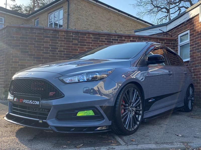 Used Ford Focus ST 2015 Grey Hatchback