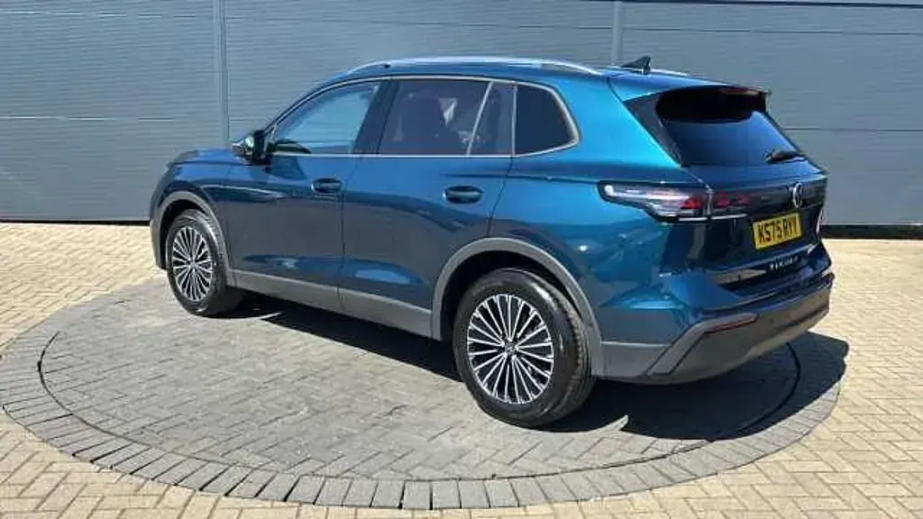New VW Tiguan Match 150 HP (110 kW) 2026 Blue SUV