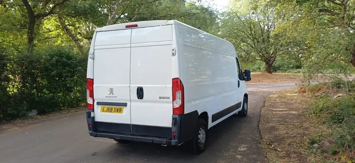 Used Peugeot Boxer 130 HP (95 kW) 2019 White Van