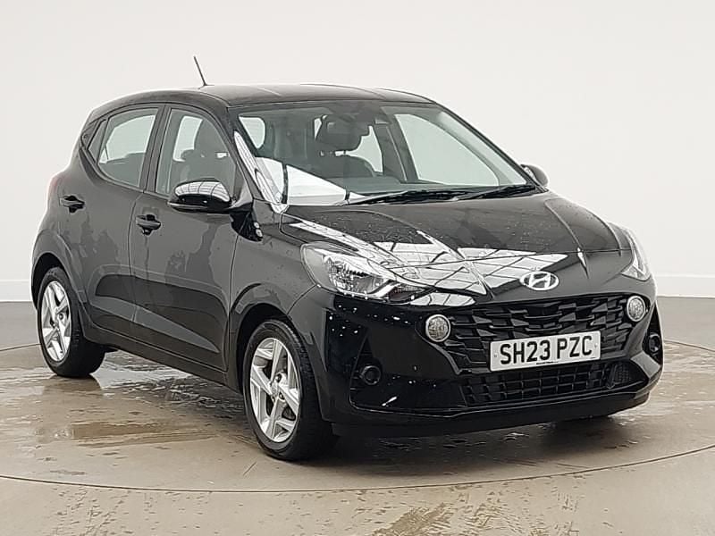 Used Hyundai i10 SE 67 HP (49 kW) 2023 Black Hatchback