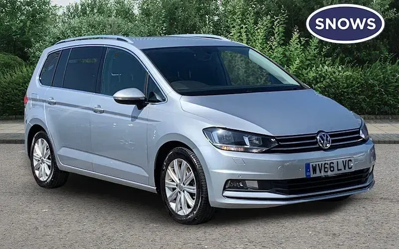 Used VW Touran SEL 190 HP (139 kW) 2018 MPV
