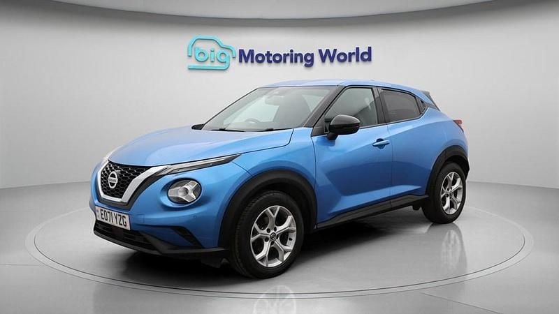 Used Nissan Juke N-Connecta 114 HP (83 kW) 2021 Blue SUV