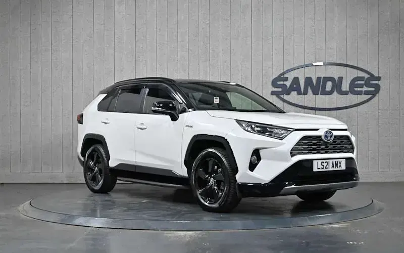 Used Toyota RAV4 Hybrid 218 HP (160 kW) 2021 SUV
