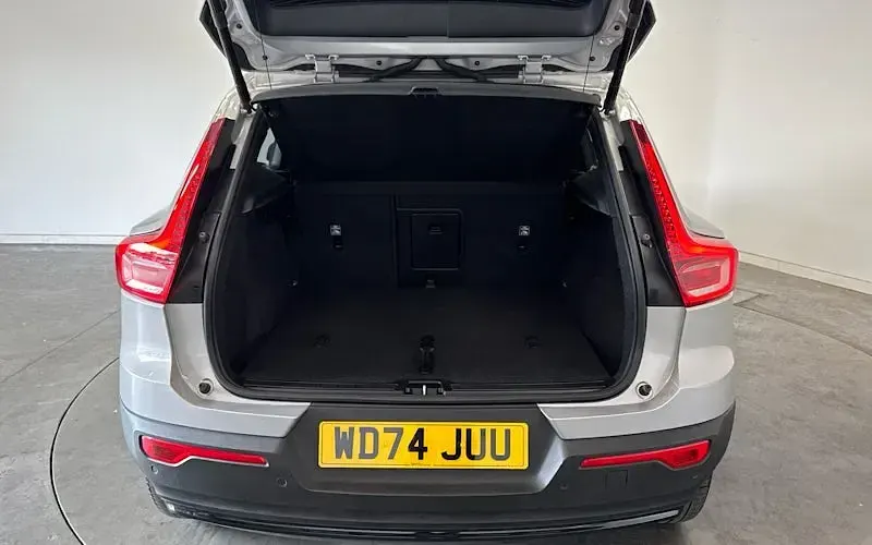 Used Volvo XC40 Ultra 197 HP (144 kW) 2026 SUV