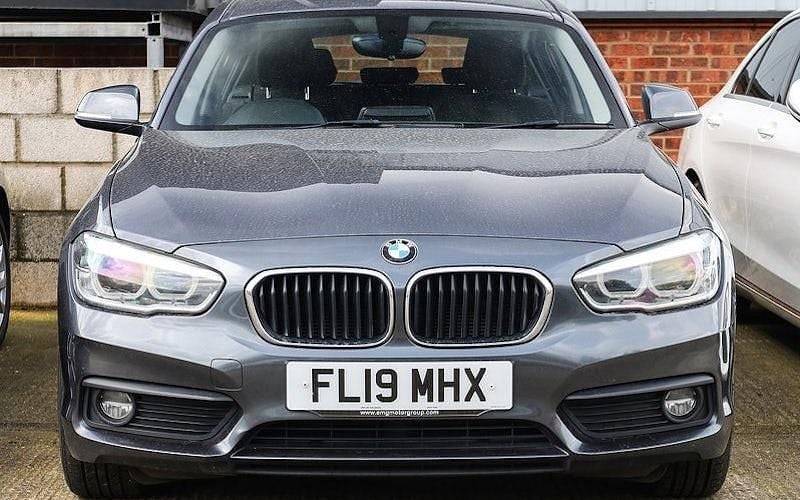 Used BMW 116 Comfort Edition 116 HP (85 kW) 2019 Grey Hatchback