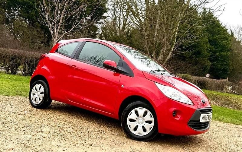 Used Ford Ka S 69 HP (50 kW) 2015 Red Hatchback