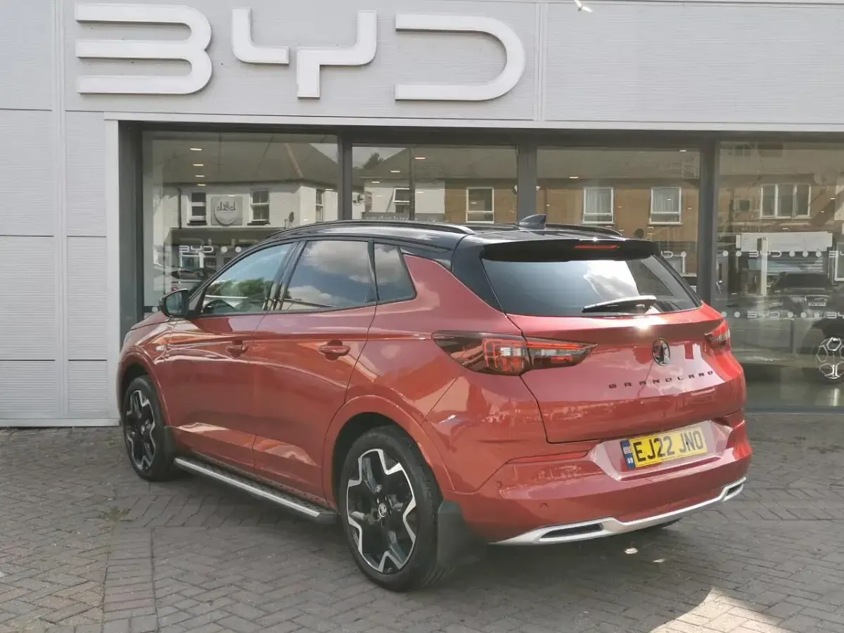 Used Vauxhall Grandland X Ultimate 128 HP (94 kW) 2022 Red SUV