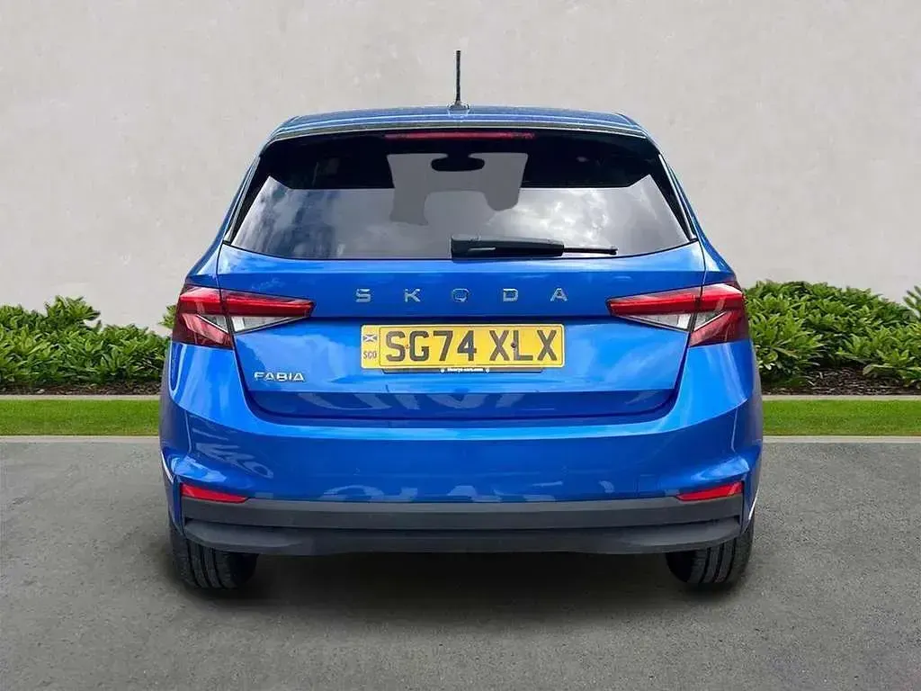 Used Skoda Fabia SE L 116 HP (85 kW) 2024 Race blue metallic Hatchback