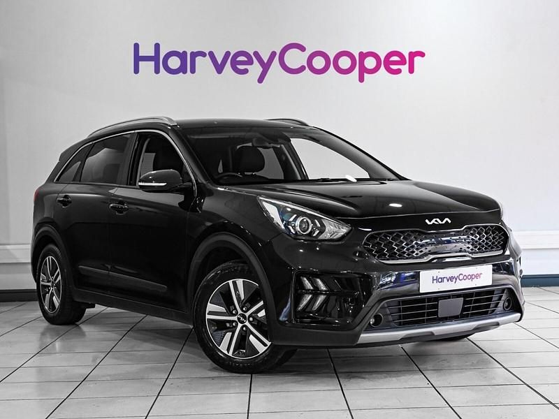 Used Kia Niro 139 HP (102 kW) 2022 Black SUV