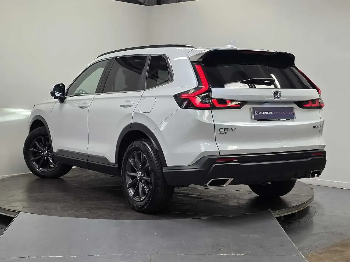 Used Honda CR-V Advance 184 HP (135 kW) 2024 White SUV