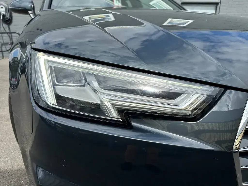 Used Audi A4 S-Line 150 HP (110 kW) 2017 Grey Estate