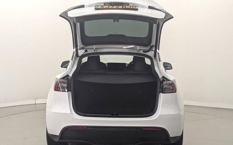 Used Tesla Model Y RWD 219 kW (299 HP) 2024 SUV