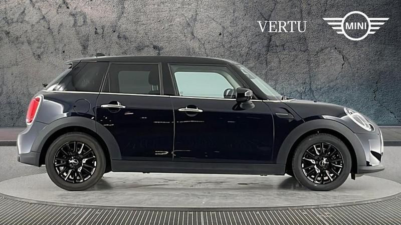 Used Mini Cooper Classic 136 HP (100 kW) 2022 Black Hatchback