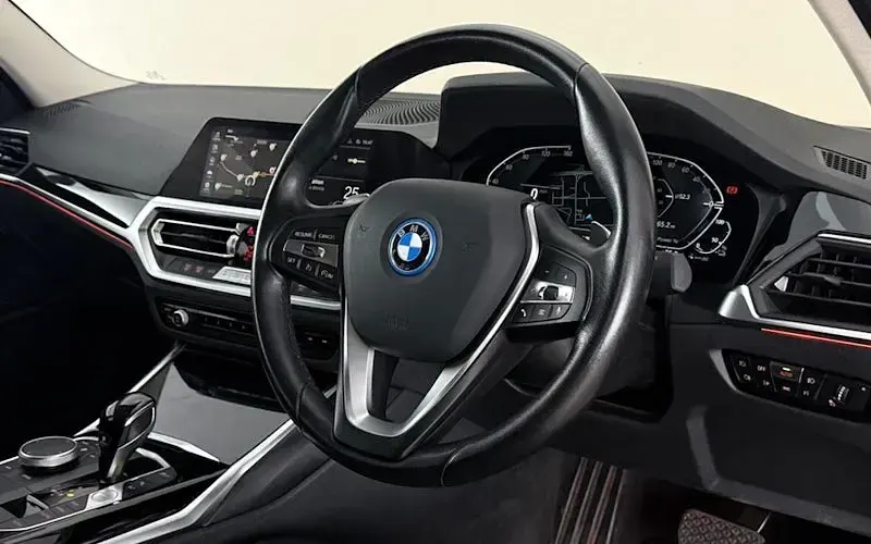 Used BMW 330e 292 HP (214 kW) 2022 Black Sedan