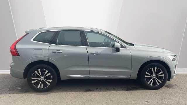 Used Volvo XC60 Core 345 HP (253 kW) 2025 SUV