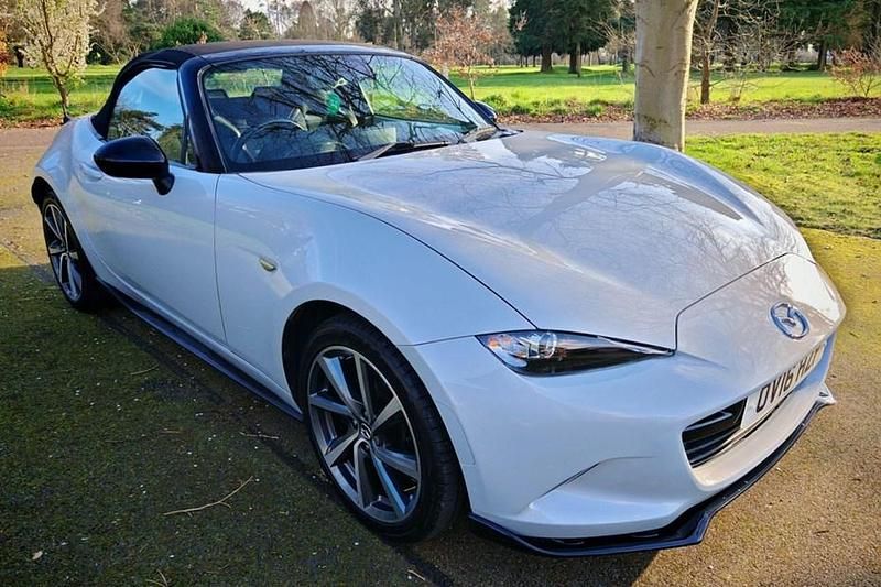 Used Mazda MX5 Inclusive 160 HP (117 kW) 2016 Silver Cabriolet