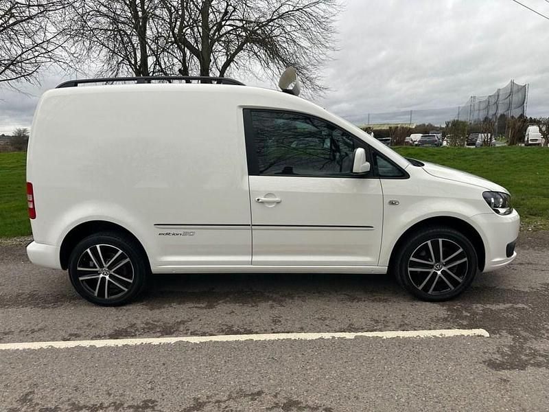 Used VW Caddy Edition 140 HP (102 kW) 2012 White MPV