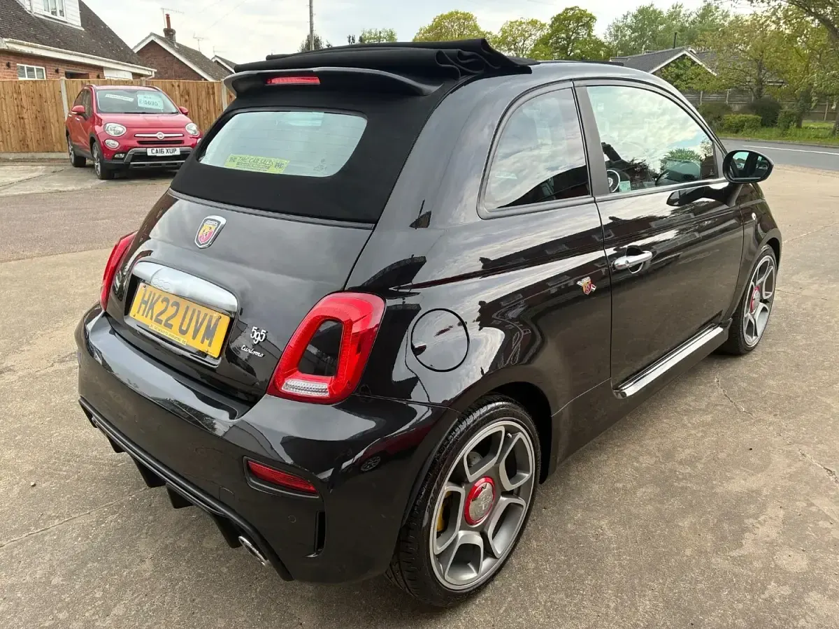 Used Abarth 595C Turismo 165 HP (121 kW) 2022 Black Cabriolet