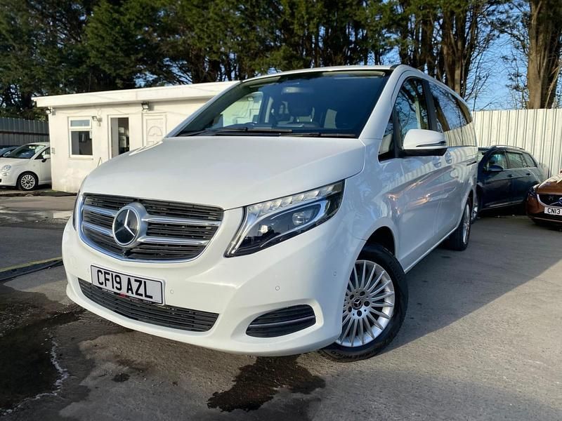 Used Mercedes V250 SE 190 HP (139 kW) 2019 White MPV