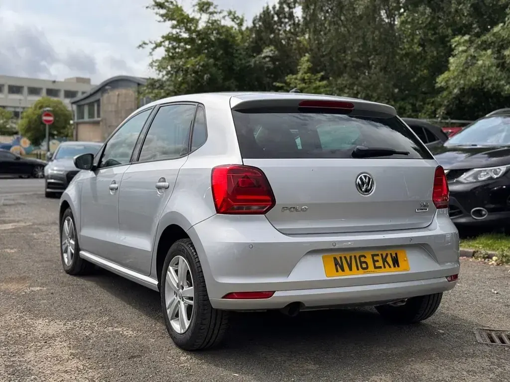 Used VW Polo Match 90 HP (66 kW) 2016 Silver Hatchback