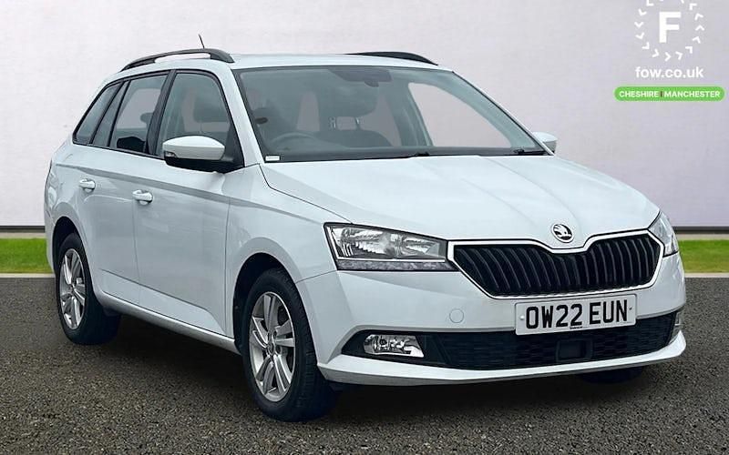 Used Skoda Fabia SE 95 HP (69 kW) 2021 White Estate