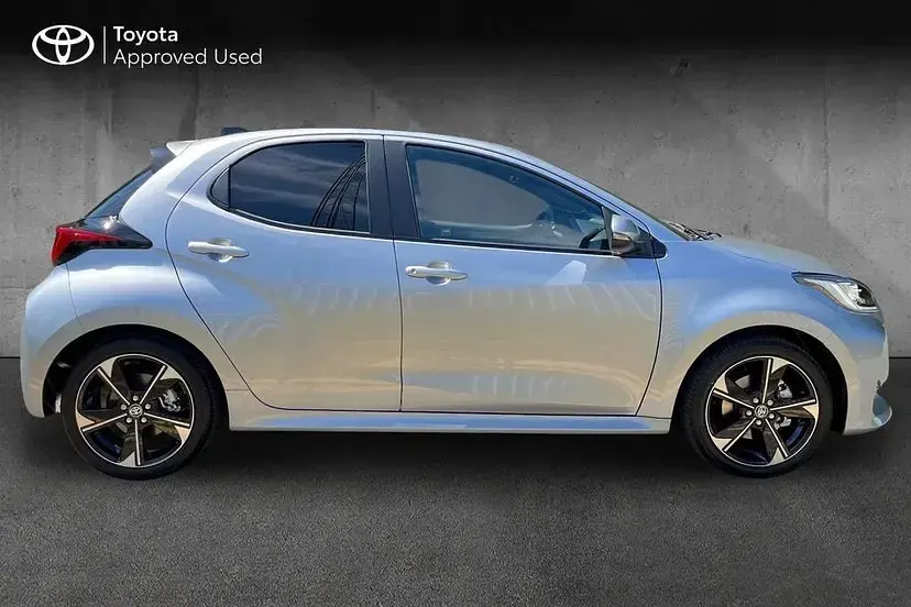 Used Toyota Yaris 130 HP (95 kW) 2025 Silver Hatchback