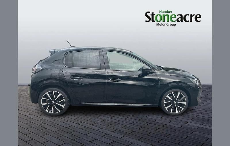 Used Peugeot 208 Allure Premium 101 HP (74 kW) 2020 Black Hatchback