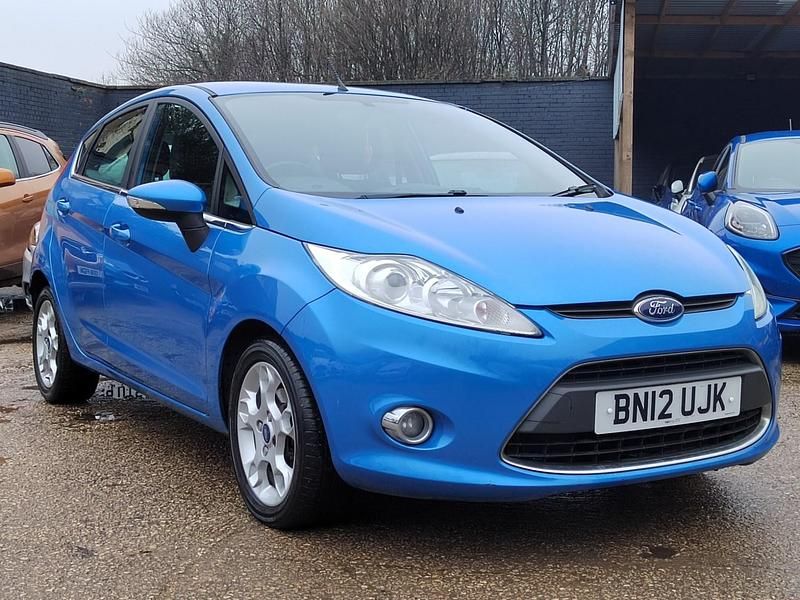 Used Ford Fiesta Zetec 94 HP (69 kW) 2012 Blue Hatchback